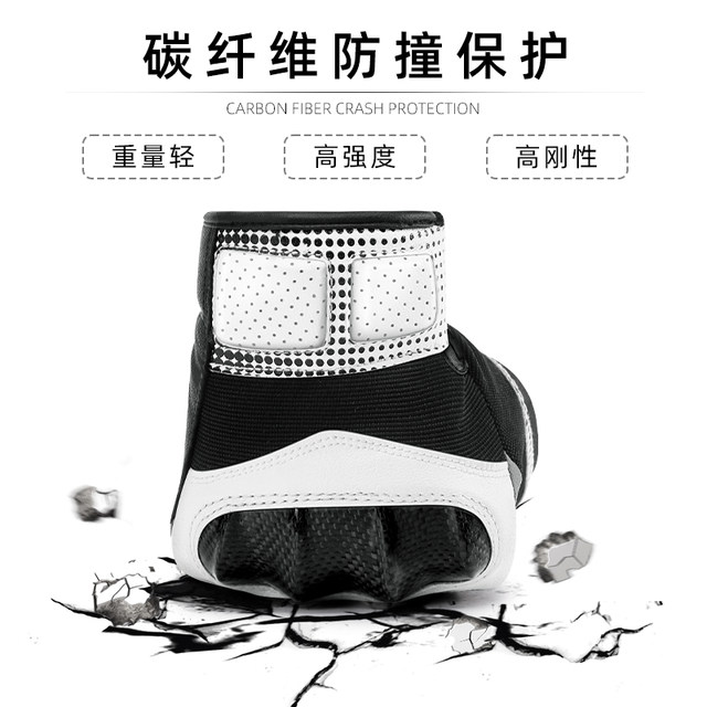 Motorcycle gloves for winter motorcycles equipped with carbon fiber wear-resistant and fall-proof cycling motorcycle gloves
