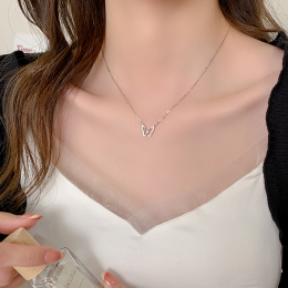 999 Sterling silver butterfly necklace Autumn and Winter lady light luxury 2023 years of the Clavicle chain Valentine's Day gift to send friends