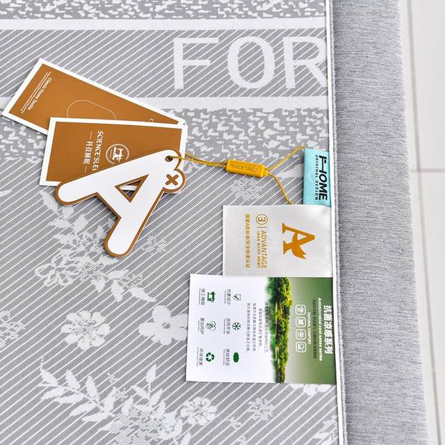 
Ice silk mat three-piece set A-grade maternal and infant grade fresh summer cool air-conditioned mat foldable machine washable soft mat