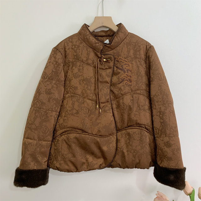 Mom's winter down jacket 2025 new middle-aged and elderly women's clothing autumn and winter cotton coat jacket animal year red cotton jacket