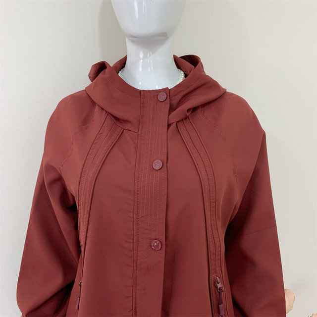Middle-aged mother autumn jacket 2025 new spring and autumn fashionable hooded top middle-aged and elderly women's short large-size jacket