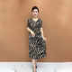 High -end women's fashion casual striped round neck dress summer models loose, foreign size large size over -the -knee short -sleeved skirt