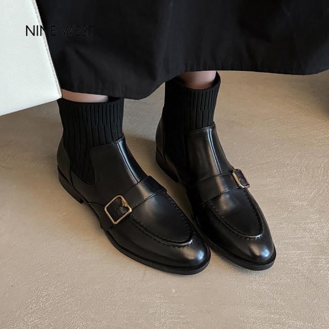 Nine West/Nine West Outlet specializes in knitted splicing leather shoes, retro short boots, women's French slim boots, Martin boots