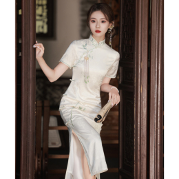 New Chinese cheongsam improved young high-end temperament senior girl dress summer white elegant embroidery