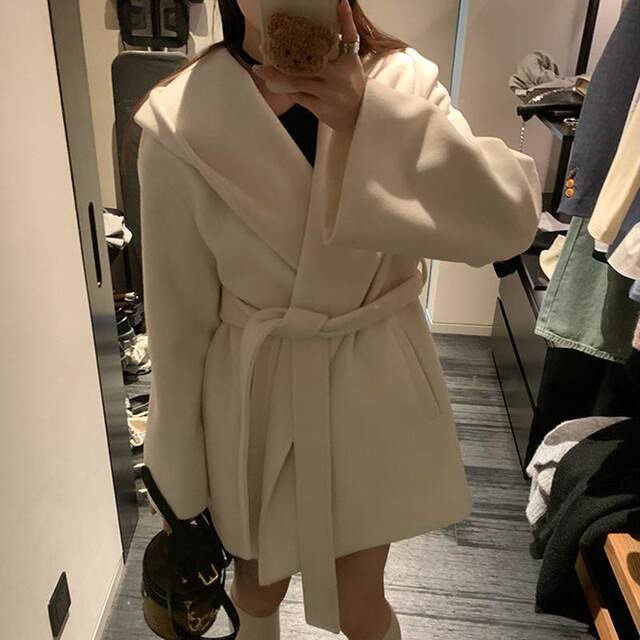 Woolen cloak short hooded coat coat French autumn and winter short high-end rice loose women's white woolen single side
