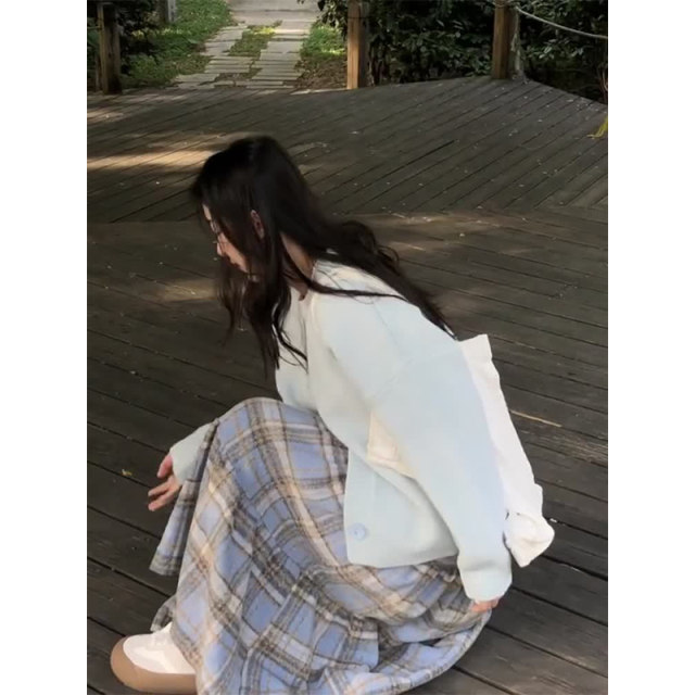 All-match splicing wasteland style wool skirt for women in autumn and winter 2025 slim plaid small a-line cake long skirt