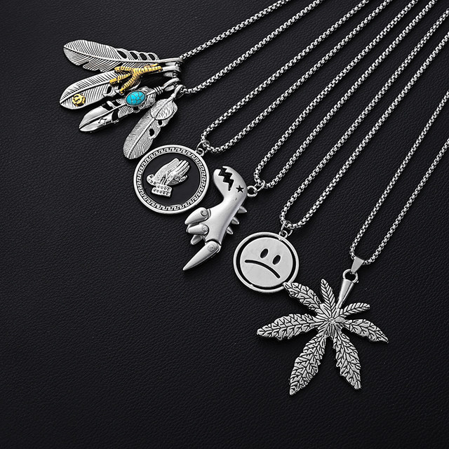 All-match decorative titanium steel sweater chain boys ins hip-hop pendant chain necklace high-end men's trendy accessories