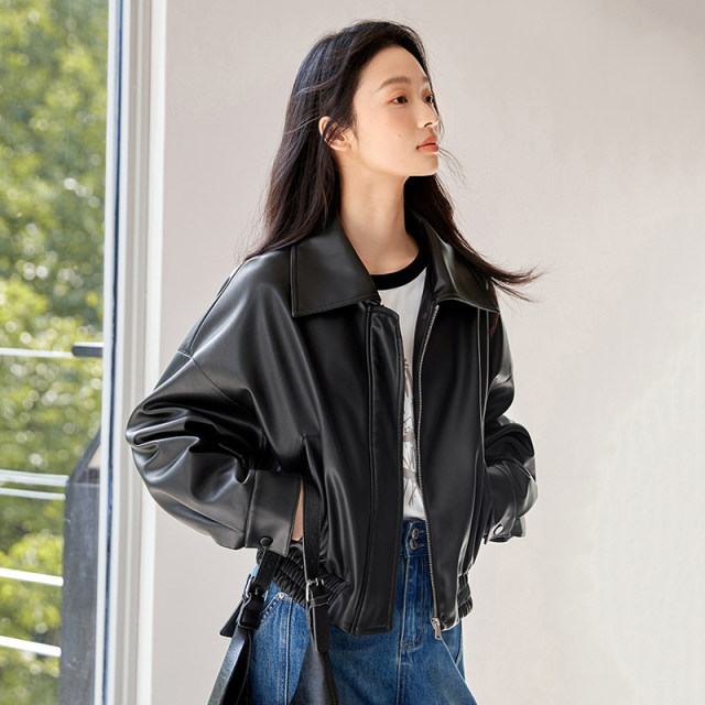 IC black retro leather jacket for women 2025 new autumn design high-end commuter street temperament top
