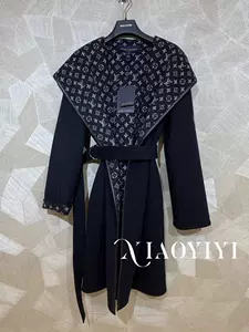 Louis Vuitton Classic LV HOODED WRAP COAT 1A4PE6