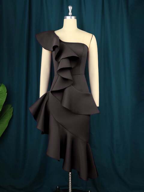 European and American large -size shoulder -length celebrities Wind ruffled border birthday banquet evening dress Sexy party dresses

