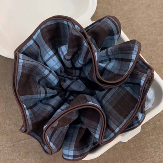 Allow me to dazzle ~ Zhao Lusi's same style Korean style navy blue plaid four-layer large intestine hair ring hair rope ball hair accessories