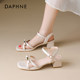 Daphne French thick heel sandals for women in summer wear 2025 new high-end style one-strip beautiful skirt
