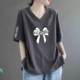 Clearance and pick up foreign trade mothers' T-shirt for women's short-sleeved loose large size slimming V-neck covering belly Korean style top