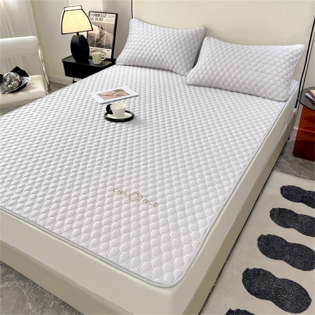 2025 New Latex Mat Three-piece Set A Category Maternal and Infant Grade Ice Silk Mattress Student Dormitory Single Fitted Sheet Summer