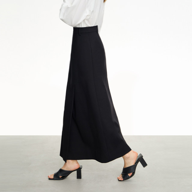 Amii2025 Spring New Commuter Intellectual and Versatile High-Slit A-line Skirt Skirt Women's Slim Black Skirt
