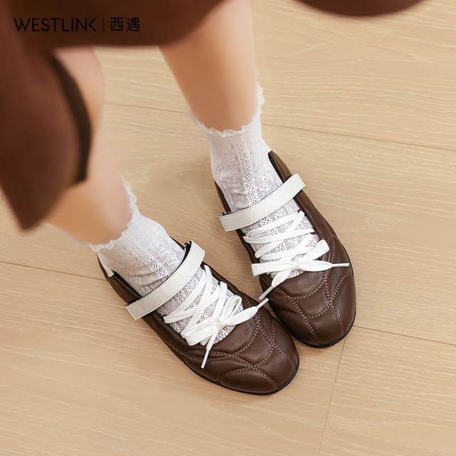 Western-Escape French Mary Jane Shoes Women's 2025 Spring New Light Mouth Single Shoes Velcro Flat Sole Ballet Shoes Sports Style