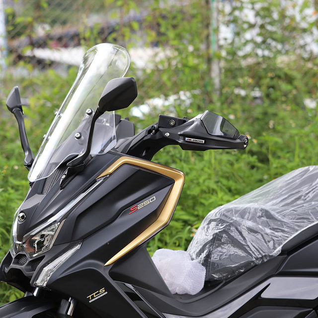Suitable for Guangyang CT250 CT300 S250 S350 modified motorcycle handguard cover handle wind shield
