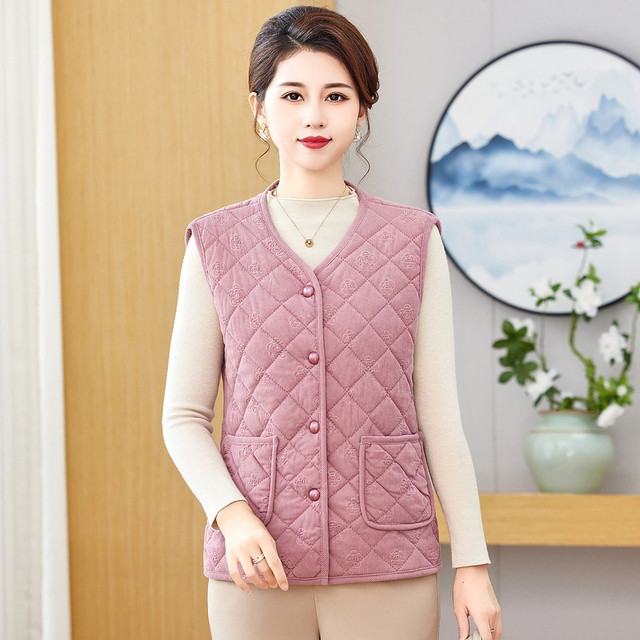Mom with velvet vest in autumn and winter grandma with cotton vest in autumn and winter middle-aged and elderly warm outside wearing a vest horse clip top for women