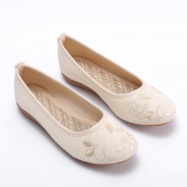 Spring and summer old Beijing cloth shoes women's shoes retro embroidered shoes non-slip flat Hanfu dance ethnic style women's singles shoes