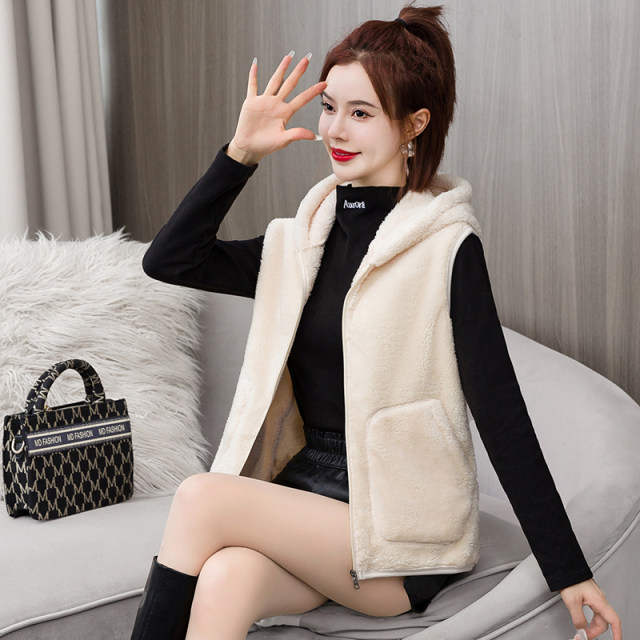 Coral Vest Women Wear loose Korean vest vest, velvet hooded jacket, middle -aged mother autumn and winter, shoulders