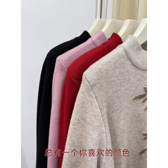 Plush mom winter clothing, fashionable half turtleneck bottoming shirt, thickened top, western style warm sweater for middle-aged and elderly women