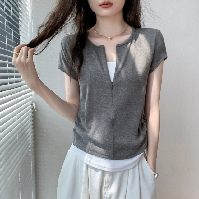 Zipper half-open collar fake two-piece short-sleeved T-shirt for women 2025 spring and summer new slim U-shaped hem cardigan underwear top