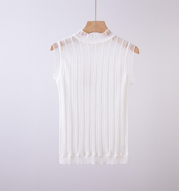 2024 new suit temperament high -level sense inside stitching white external wearing camisole clearance knitting bottom shirt autumn and winter