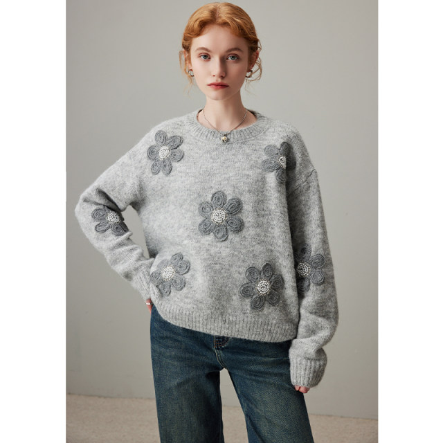 dfvc gray wool short round neck sweater for women 2025 winter new three-dimensional flower lazy style knitted sweater
