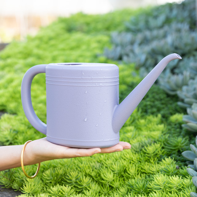 Long -mouth watering kettle, watering flower home gardening tools, pouring vegetables, pouring flowers, water pots, spray plastic spraying pot
