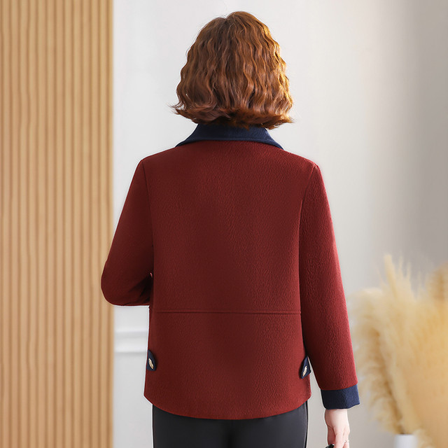 Middle-aged mother autumn jacket fashionable and fashionable 2025 new spring and autumn middle-aged and elderly women's wool top short