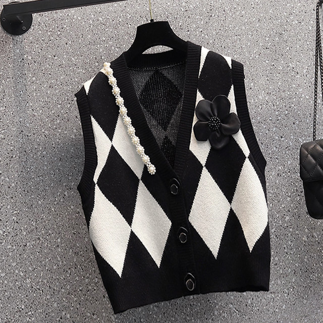 Large size women's clothing 2025 spring clothing new slim knitted vest vest fat sister sweater jacket top set