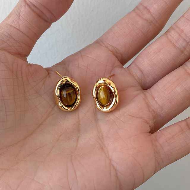 DOUDOUSTORE Caramel Chestnuts 925 Silver Needle Maillard Geometric Earrings Ambient Retro Earrings Earrings