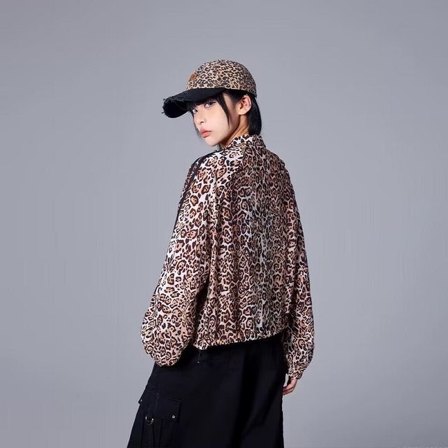Tuogu 2025 spring and summer counter female hot girl leopard cardigan jacket drape casual jacket thin sun protection clothing
