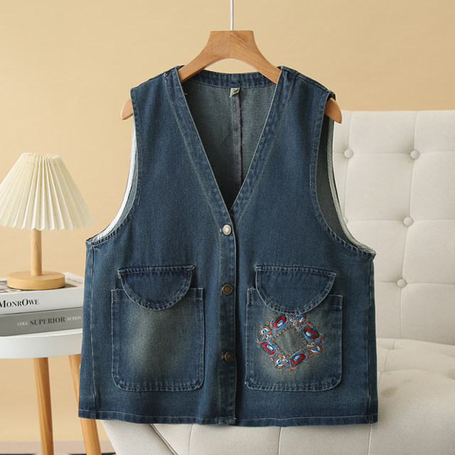 Large size women's V-neck retro pocket embroidered denim vest fashionable loose slim sleeveless horse clip jacket
