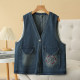 Large size women's V-neck retro pocket embroidered denim vest fashionable loose slim sleeveless horse clip jacket
