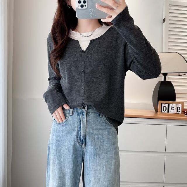 Large size contrasting color fake two-piece front shoulder nail button long sleeve T-shirt autumn 2024 new inner knitted base shirt top