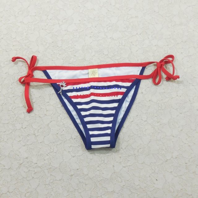 Foreign trade original single K702 split girl baby three -point swimsuit is more comfortable than Ichini triangle swimming triangle
