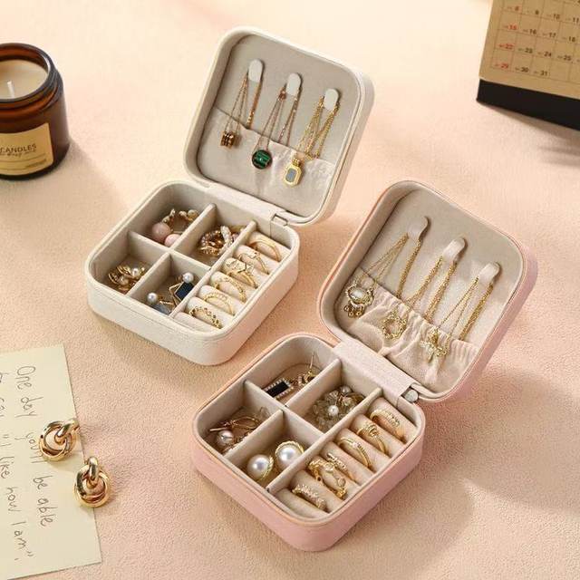 Jewelry box small portable high-end exquisite new earrings earrings necklace ring jewelry storage box gold