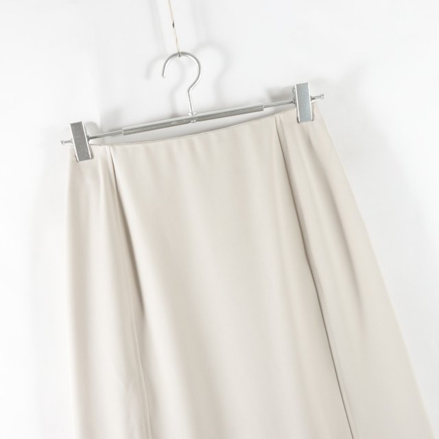 New Japanese style commuting versatile rear invisible zipper high waist slim mid-length skirt for women solid color fashionable fishtail skirt
