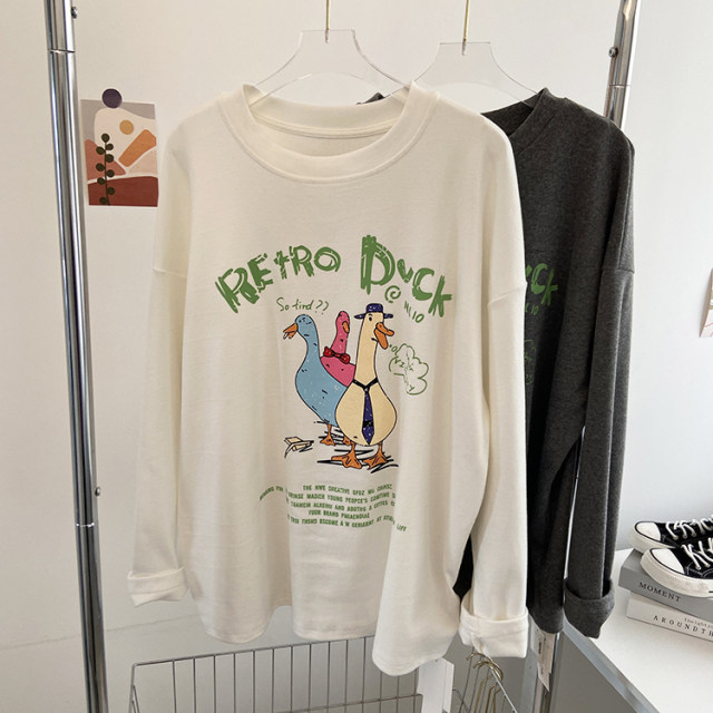 Ningbo Home. Cute cartoon duck print thickened grinding round neck long sleeve T-shirt for women 2025 spring loose base shirt