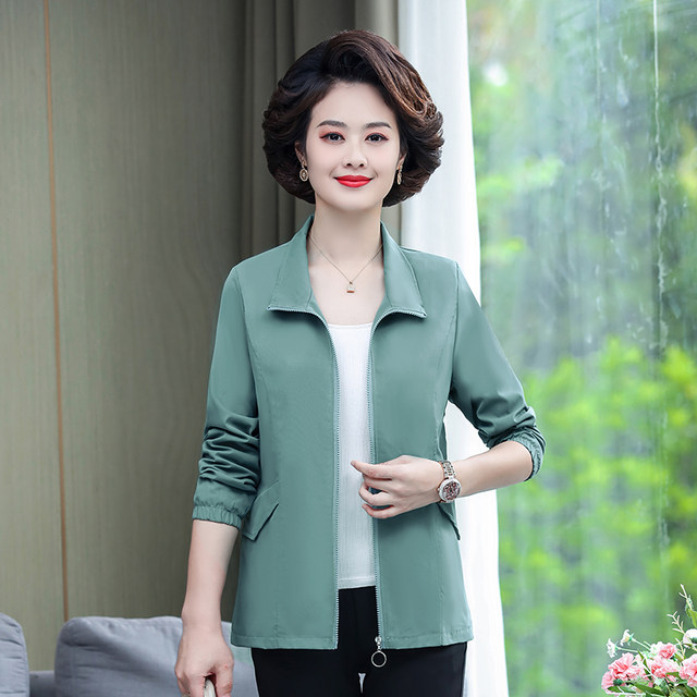 Spring coats for middle-aged and elderly women and mothers, casual loose spring and autumn jackets, thin windbreakers