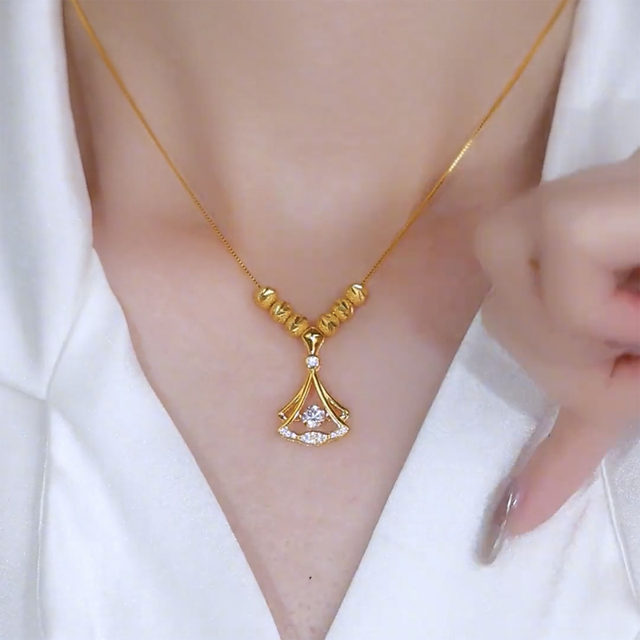 Heart-beating Ginkgo Leaf Clavicle Chain Titanium Steel Light Luxury Necklace Women's Hypoallergenic Non-Fading Internet Celebrity Versatile Neck Chain Necklace