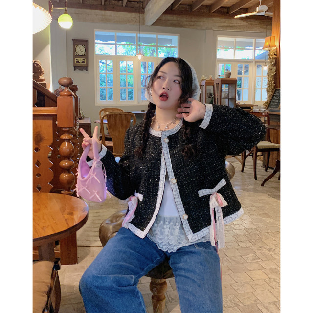 Gold large lace spliced ​​suspender vest for women in spring and summer large size fat mm belly cover white bottoming top