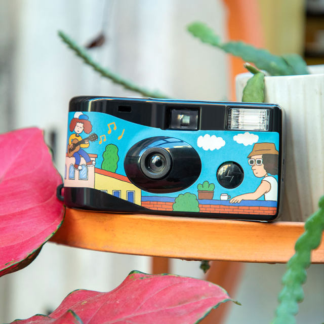 Foxed Corder retro disposable film camera flash, fool color film machine creative gift student female female female
