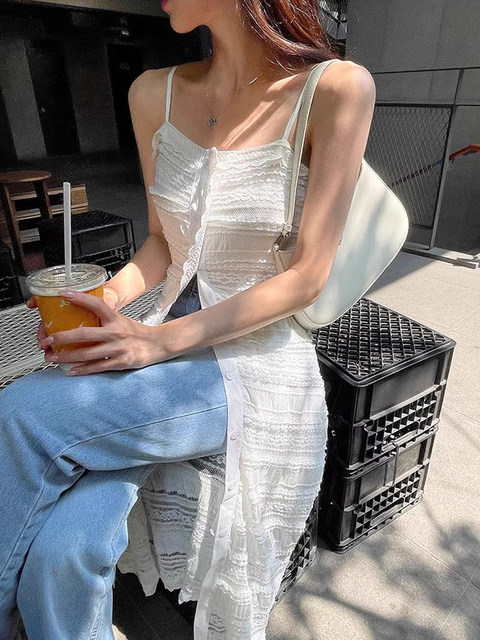Korean chic summer French elegant square collar single-breasted heavy industry lace design suspender dress for women