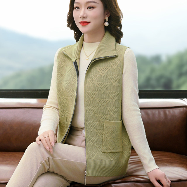 Plus size mother's top vest vest middle-aged and elderly women's autumn new waistcoat vest spring autumn winter cashmere vest