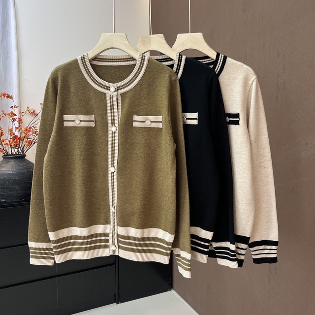 New autumn mother sweater tops and pants two-piece set of fashionable small fragrance style middle-aged and elderly cardigan sweater