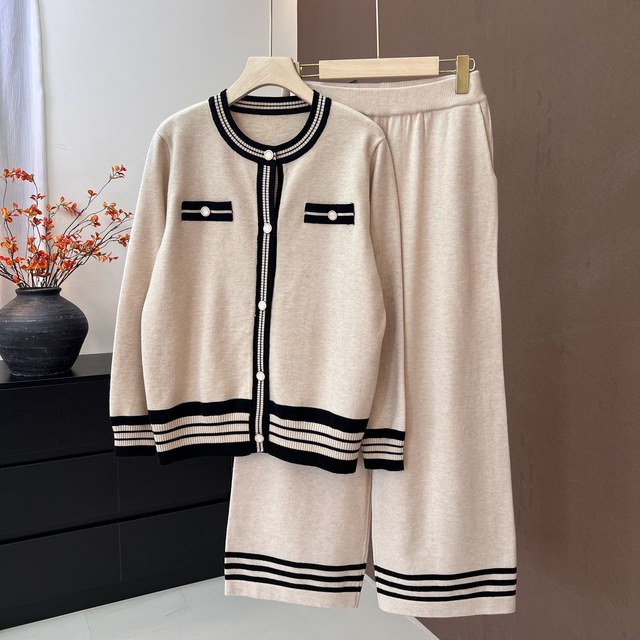 New autumn mother sweater tops and pants two-piece set of fashionable small fragrance style middle-aged and elderly cardigan sweater