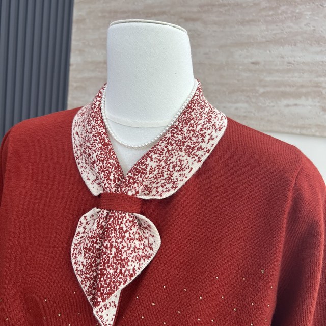 Mother's clothing autumn new sweater fashionable scarf collar top temperament starry bottoming sweater for middle-aged and elderly women