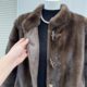 Middle-aged and elderly mothers' autumn and winter noble fur all-in-one coats, middle-aged women's winter warm and fashionable mink velvet coats